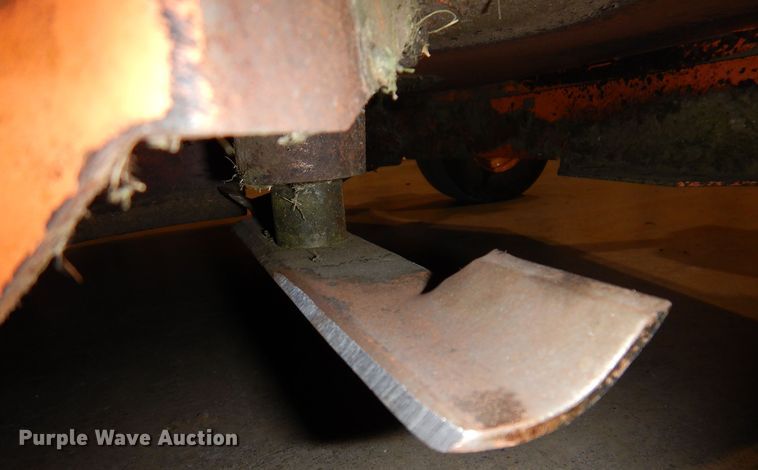 image for item KW9698 2019 Scag Tiger Cat II  ZTR lawn mower