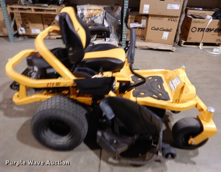 image for item KW9702 2019 Cub Cadet ZT2  ZTR lawn mower