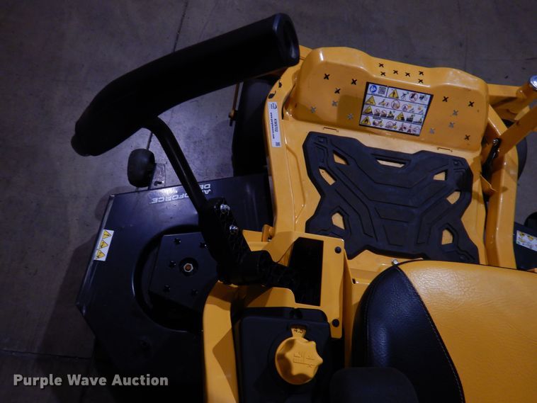 image for item KW9702 2019 Cub Cadet ZT2  ZTR lawn mower