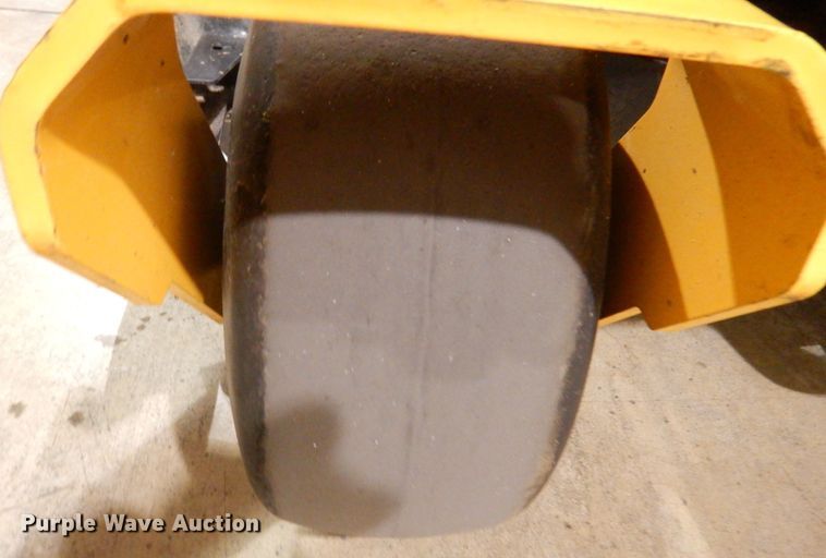 image for item KW9702 2019 Cub Cadet ZT2  ZTR lawn mower