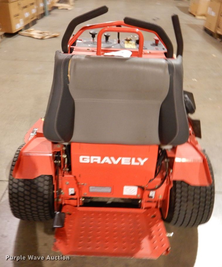 image for item KW9704 2016 Gravely Pro-Stance 52  ZTR lawn mower
