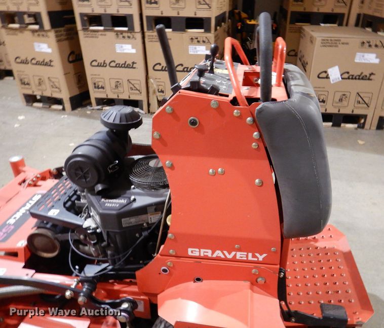 image for item KW9704 2016 Gravely Pro-Stance 52  ZTR lawn mower