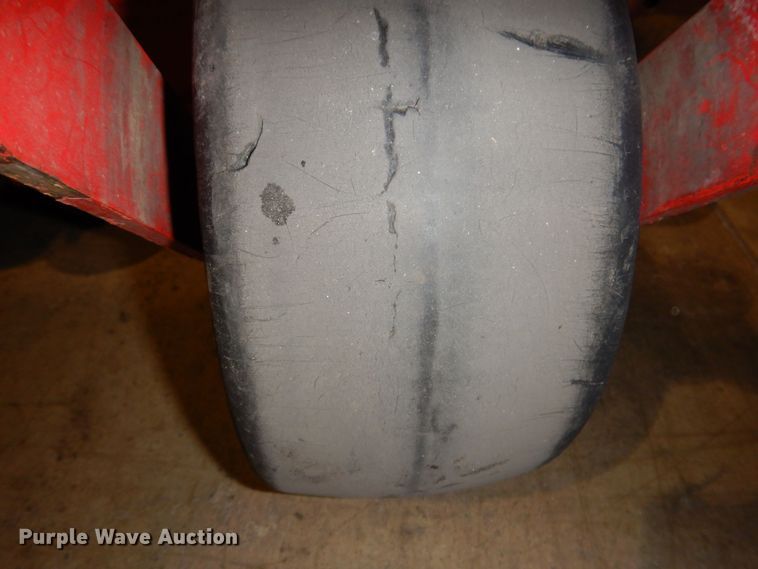 image for item KW9704 2016 Gravely Pro-Stance 52  ZTR lawn mower