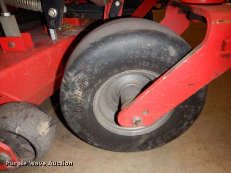 image for item KW9704 2016 Gravely Pro-Stance 52  ZTR lawn mower