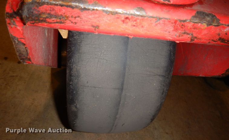 image for item KW9704 2016 Gravely Pro-Stance 52  ZTR lawn mower