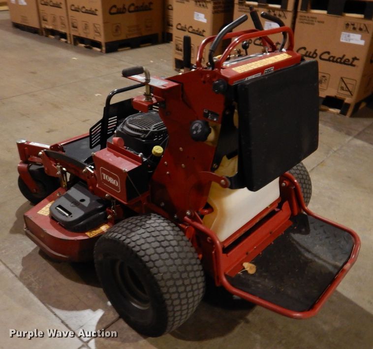 image for item KW9705 2017 Toro Grandstand  ZTR lawn mower