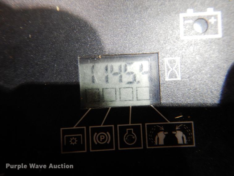 image for item KW9705 2017 Toro Grandstand  ZTR lawn mower