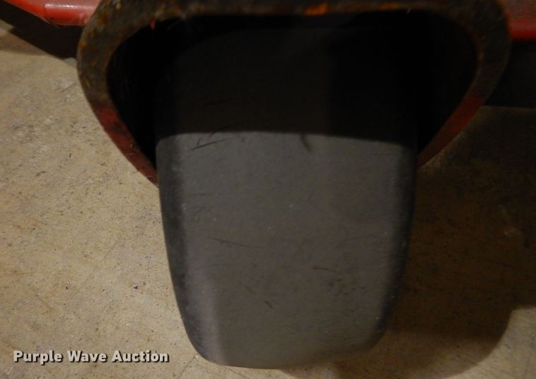 image for item KW9705 2017 Toro Grandstand  ZTR lawn mower