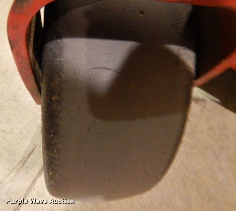 image for item KW9705 2017 Toro Grandstand  ZTR lawn mower