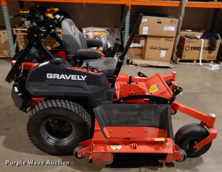 image for item KW9706 2016 Gravely Proturn 472  ZTR lawn mower