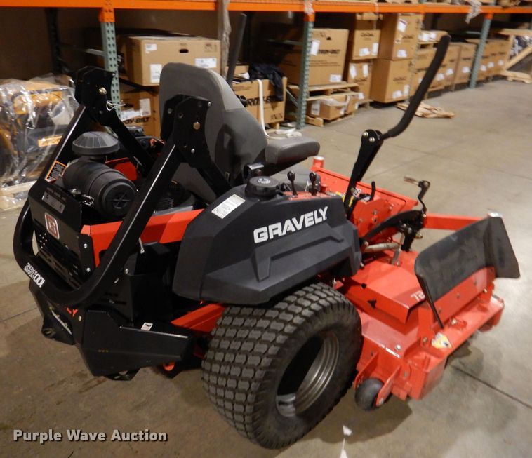 image for item KW9706 2016 Gravely Proturn 472  ZTR lawn mower