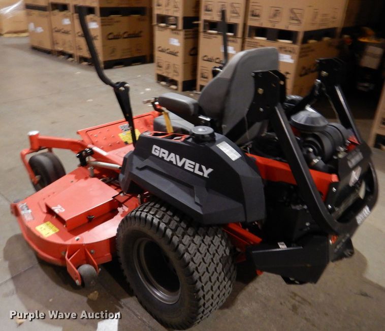 image for item KW9706 2016 Gravely Proturn 472  ZTR lawn mower