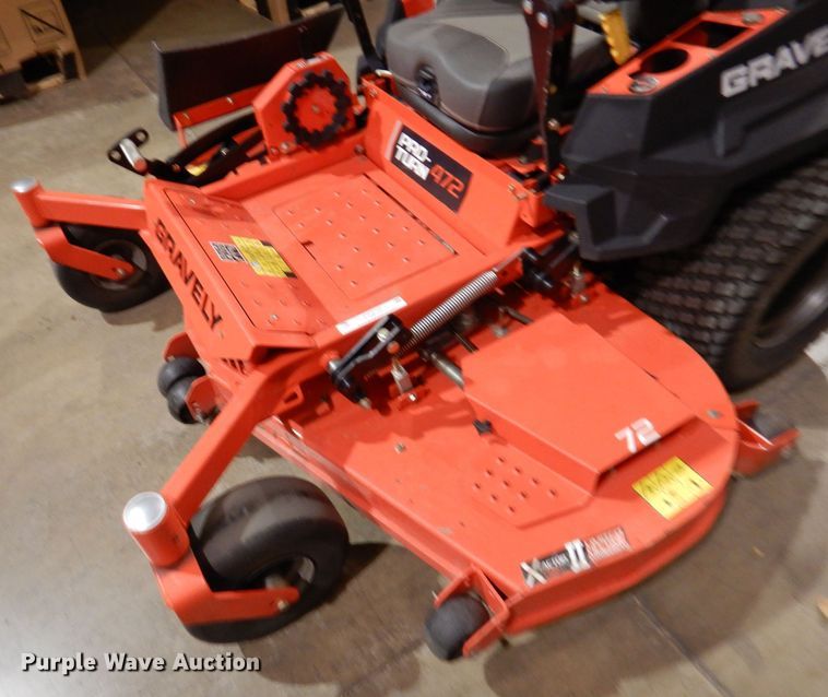 image for item KW9706 2016 Gravely Proturn 472  ZTR lawn mower