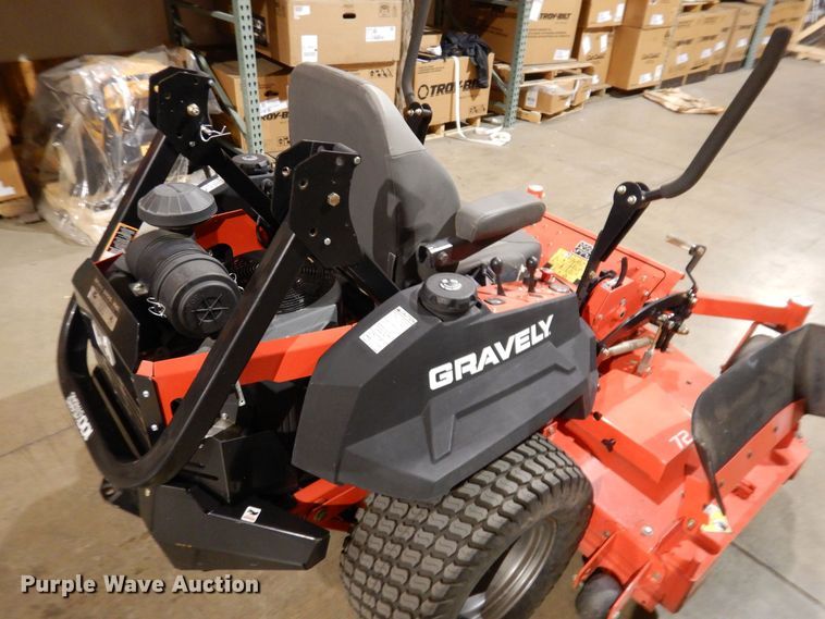 image for item KW9706 2016 Gravely Proturn 472  ZTR lawn mower