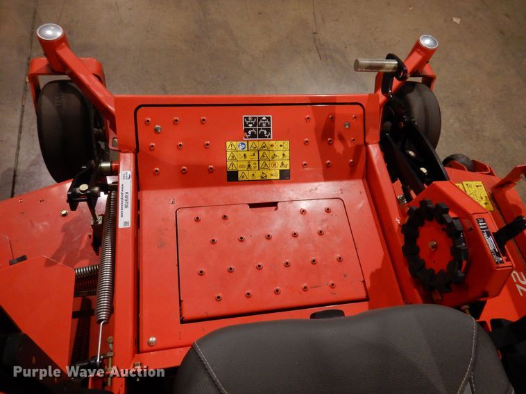 image for item KW9706 2016 Gravely Proturn 472  ZTR lawn mower