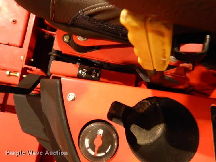 image for item KW9706 2016 Gravely Proturn 472  ZTR lawn mower