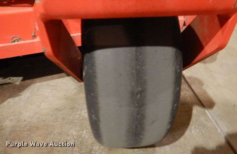 image for item KW9706 2016 Gravely Proturn 472  ZTR lawn mower