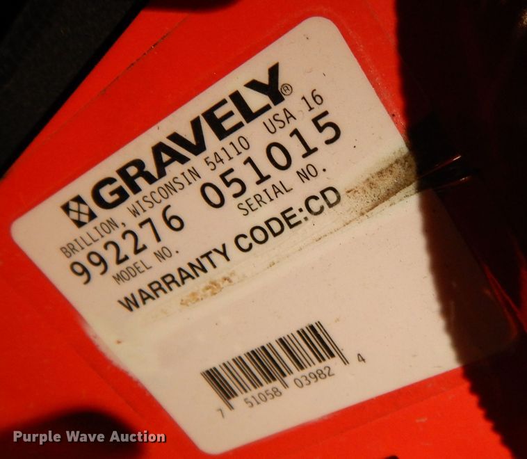 image for item KW9706 2016 Gravely Proturn 472  ZTR lawn mower