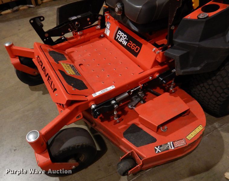 image for item KW9709 2019 Gravely Proturn 260  ZTR lawn mower