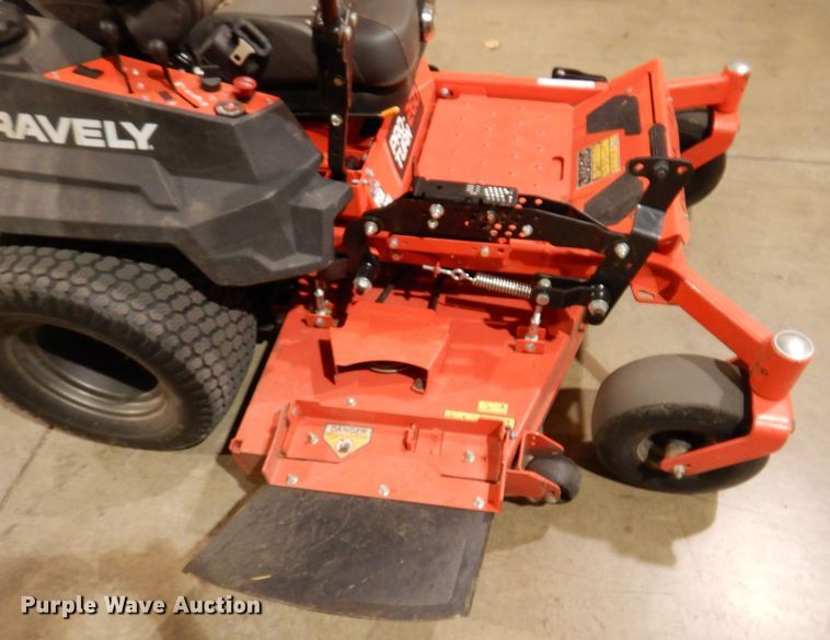 image for item KW9709 2019 Gravely Proturn 260  ZTR lawn mower