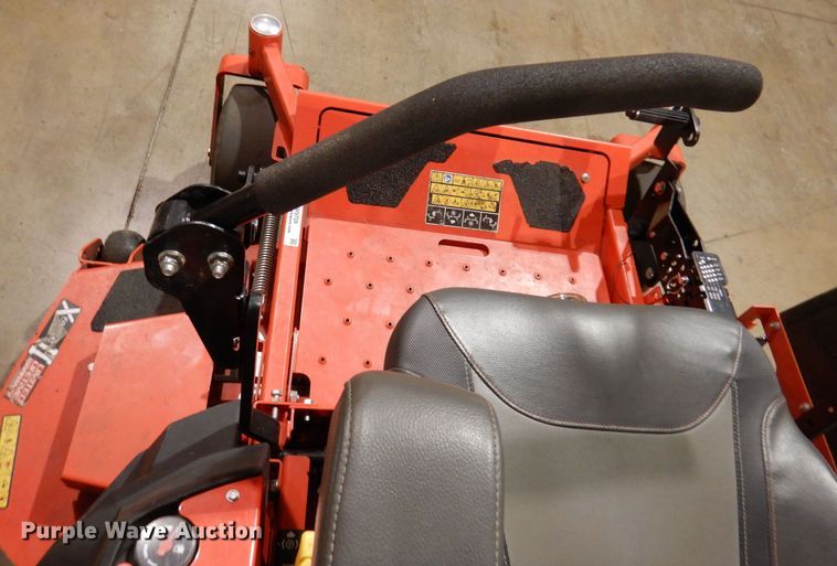 image for item KW9709 2019 Gravely Proturn 260  ZTR lawn mower