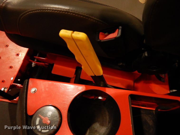 image for item KW9709 2019 Gravely Proturn 260  ZTR lawn mower