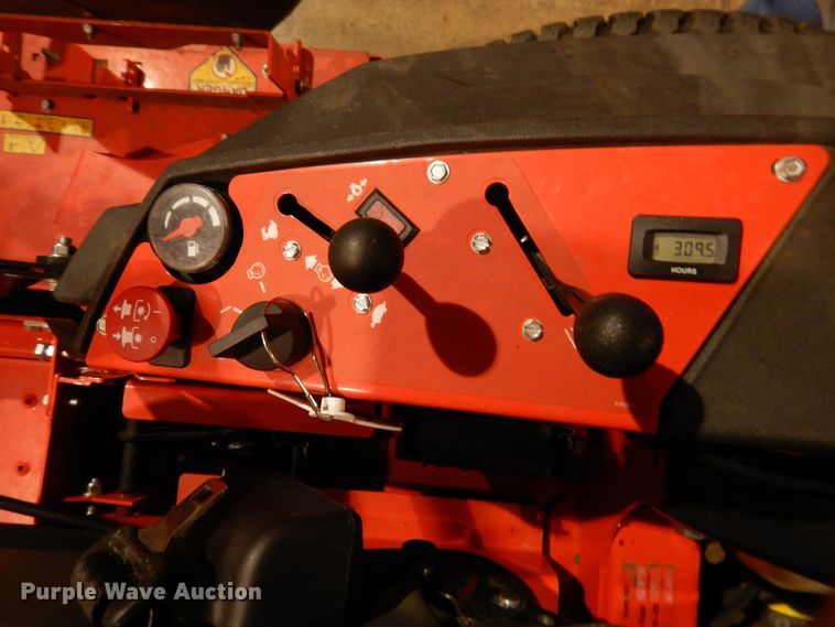 image for item KW9709 2019 Gravely Proturn 260  ZTR lawn mower