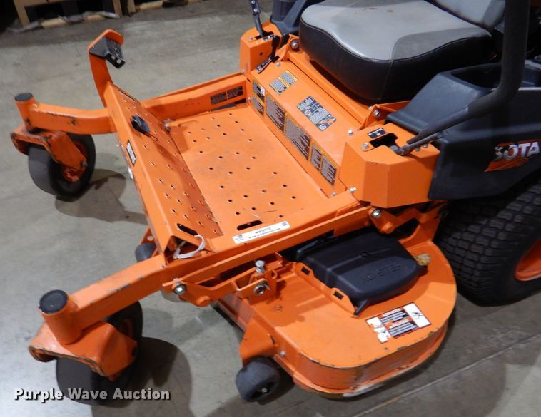 image for item KW9710 2017 Kubota Z724  ZTR lawn mower