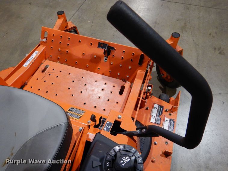 image for item KW9710 2017 Kubota Z724  ZTR lawn mower