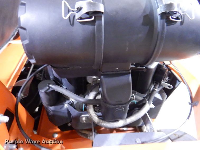 image for item KW9710 2017 Kubota Z724  ZTR lawn mower