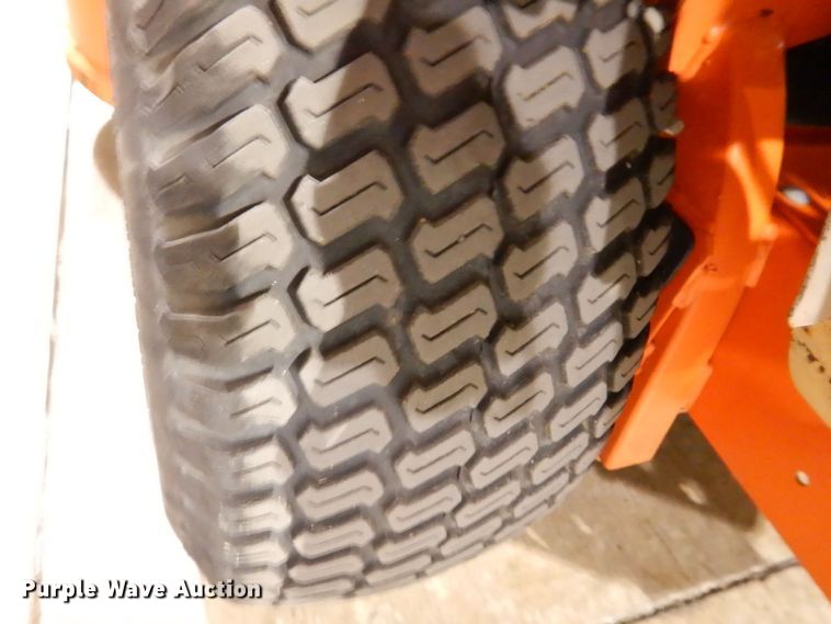 image for item KW9710 2017 Kubota Z724  ZTR lawn mower