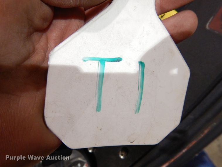 image for item KW9710 2017 Kubota Z724  ZTR lawn mower