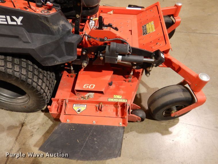 image for item KW9718 2017 Gravely ProTurn 460  ZTR lawn mower