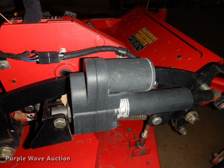 image for item KW9718 2017 Gravely ProTurn 460  ZTR lawn mower