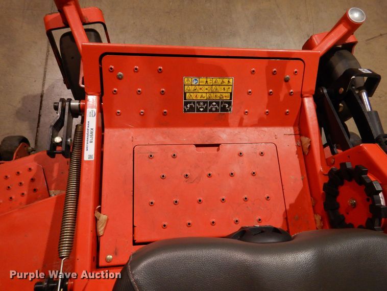 image for item KW9718 2017 Gravely ProTurn 460  ZTR lawn mower