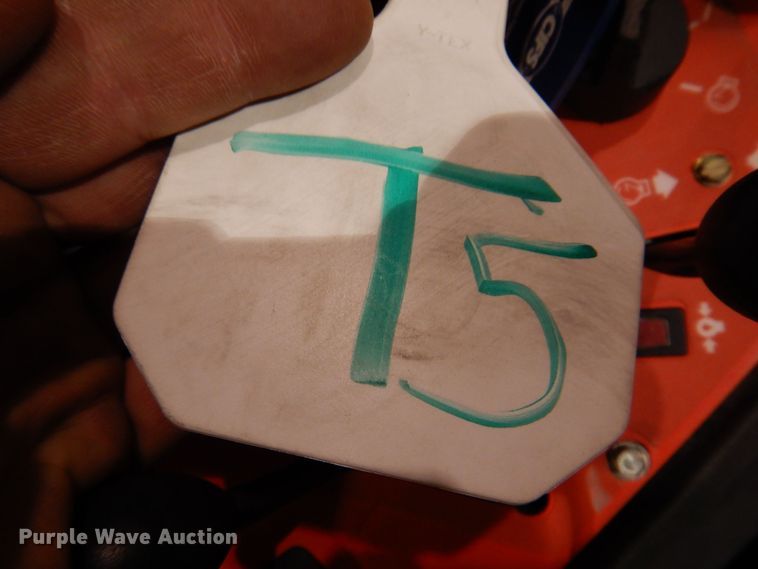 image for item KW9718 2017 Gravely ProTurn 460  ZTR lawn mower