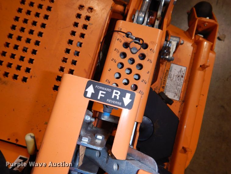 image for item KW9720 2018 Scag Tiger Cat II  ZTR lawn mower