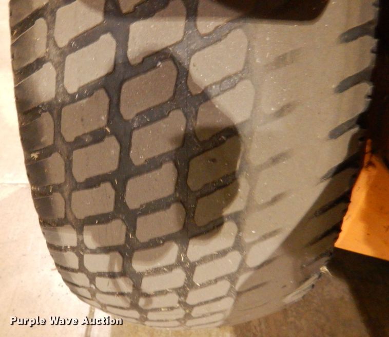 image for item KW9720 2018 Scag Tiger Cat II  ZTR lawn mower