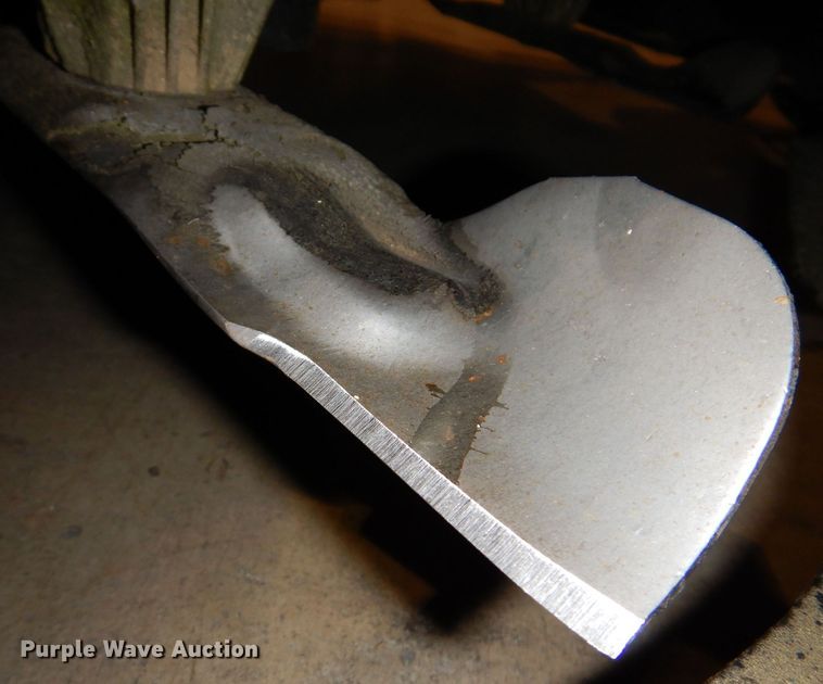 image for item KW9722 2022 Cub Cadet Ultima ZT2  ZTR lawn mower