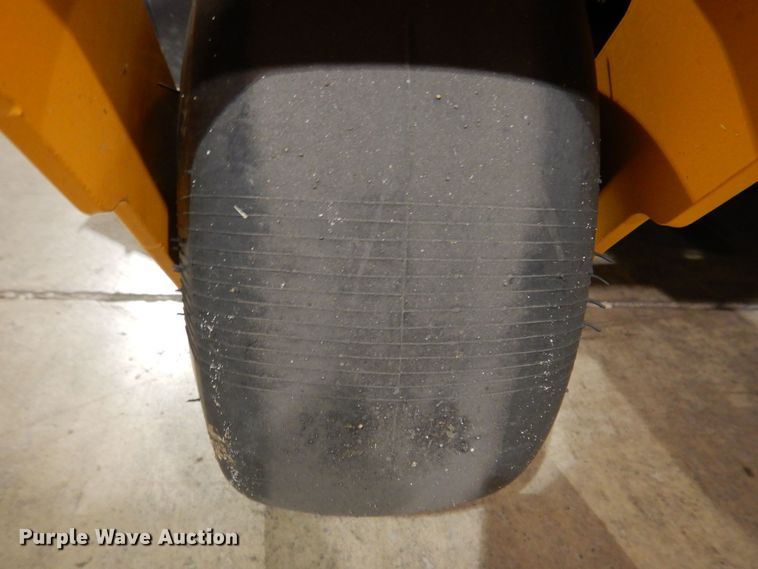 image for item KW9722 2022 Cub Cadet Ultima ZT2  ZTR lawn mower