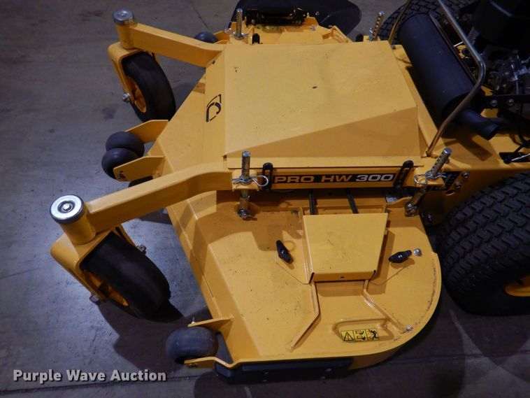 image for item KW9723 2018 Cub Cadet Pro HW300  ZTR lawn mower