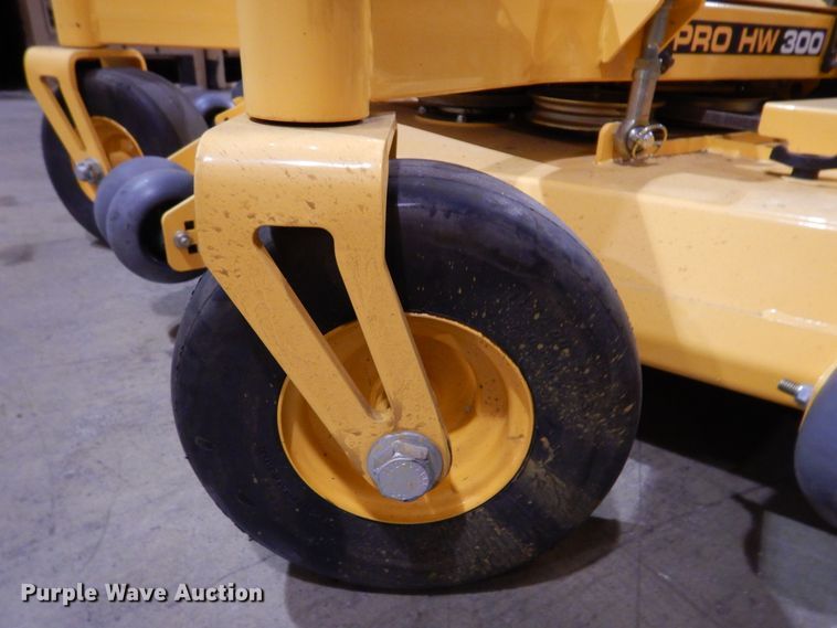 image for item KW9723 2018 Cub Cadet Pro HW300  ZTR lawn mower