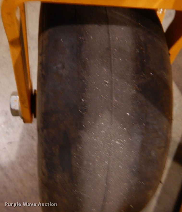 image for item KW9723 2018 Cub Cadet Pro HW300  ZTR lawn mower