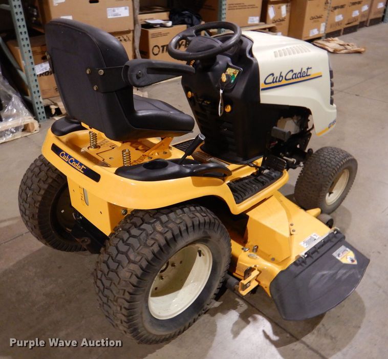 image for item KW9725 2007 Cub Cadet GT1554  lawn mower