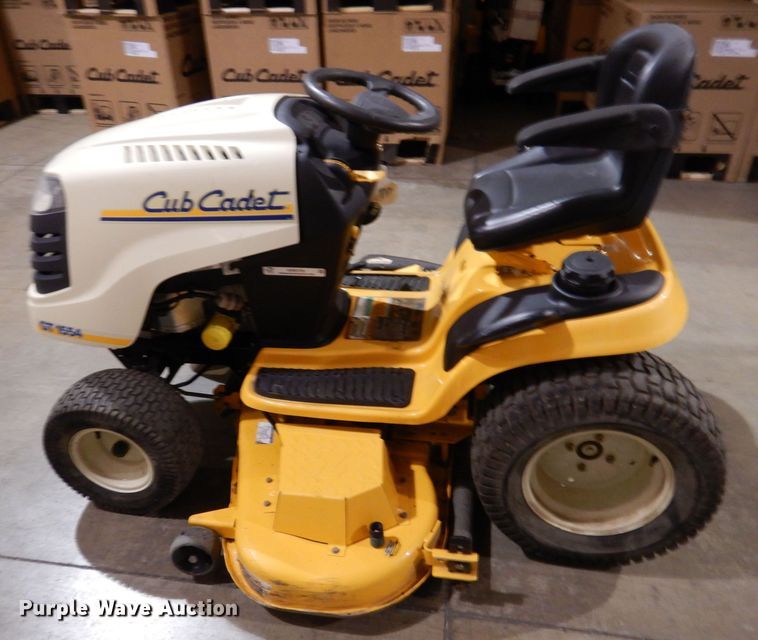 image for item KW9725 2007 Cub Cadet GT1554  lawn mower