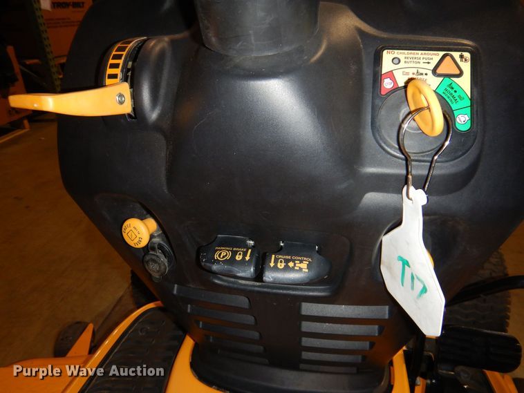 image for item KW9725 2007 Cub Cadet GT1554  lawn mower