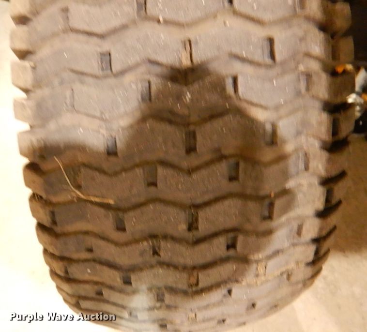 image for item KW9725 2007 Cub Cadet GT1554  lawn mower