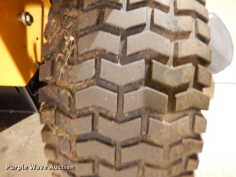 image for item KW9725 2007 Cub Cadet GT1554  lawn mower