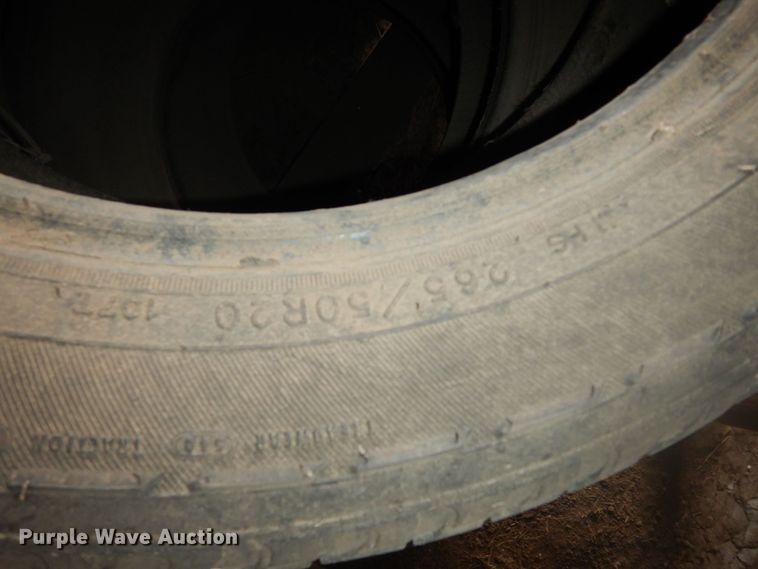 image for item LG9911 (8) tires