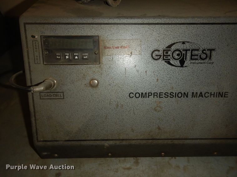 image for item LH9022 Geotest S5840  compression machine